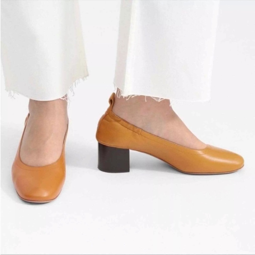 Everlane The Day Rounded Toe Italian Leather Block Heel Size 5 Mustard Yellow